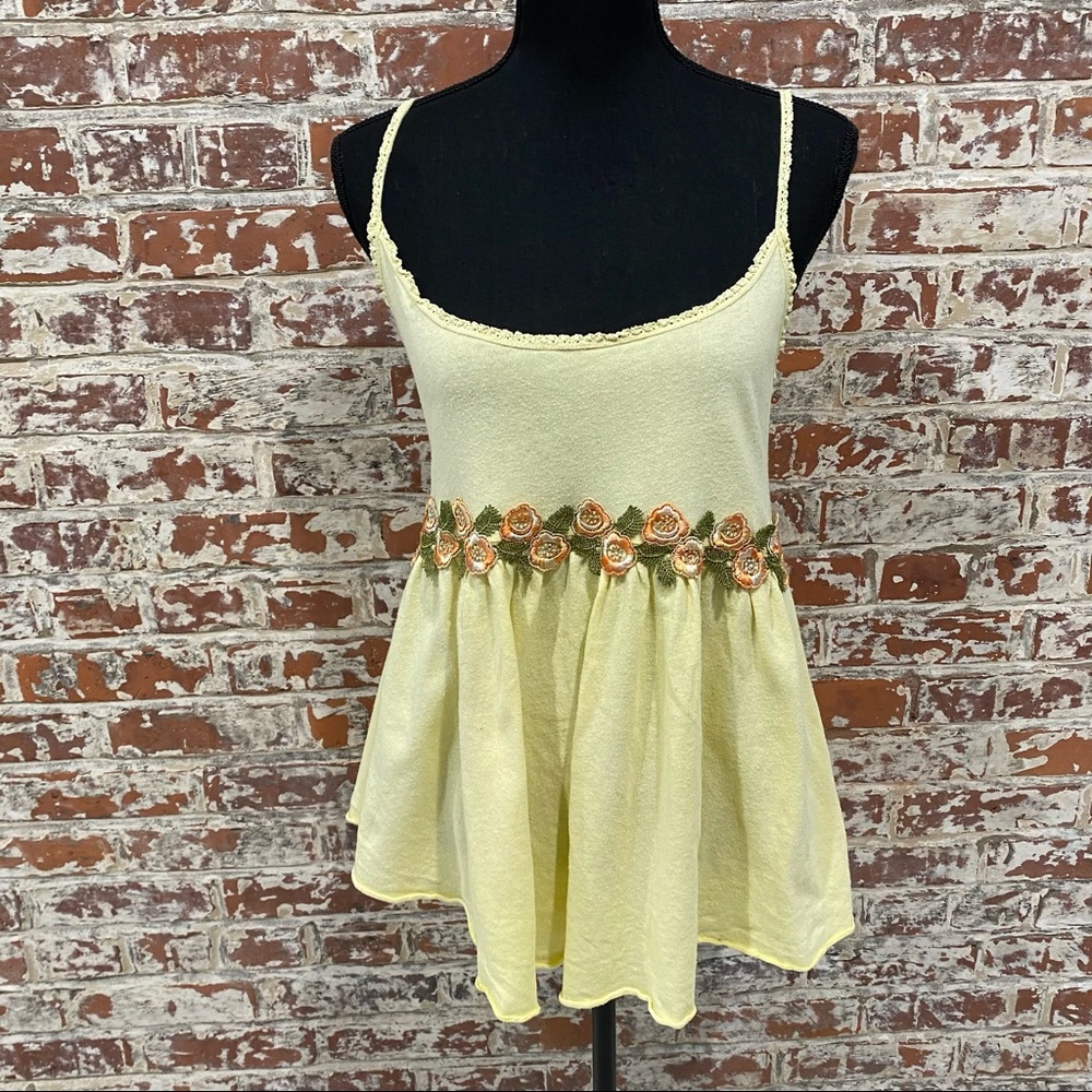 Free People| Old school FP Babydoll tank w/ embroidery